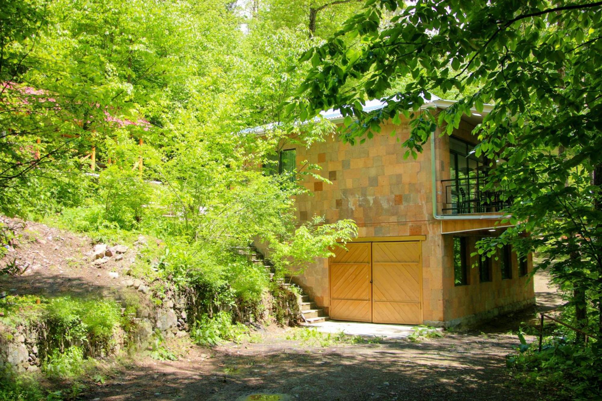 Opus 11 Country house Dilijan